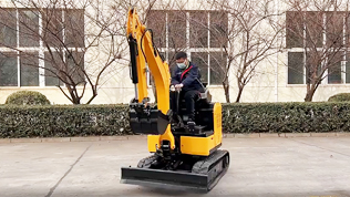 KE20電動小型挖掘機操作