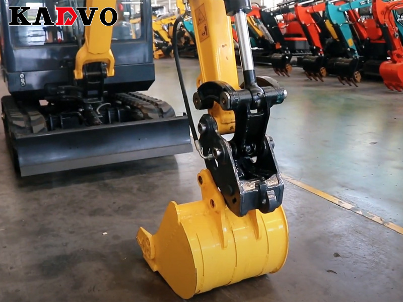 小挖機液壓快換組成及特點